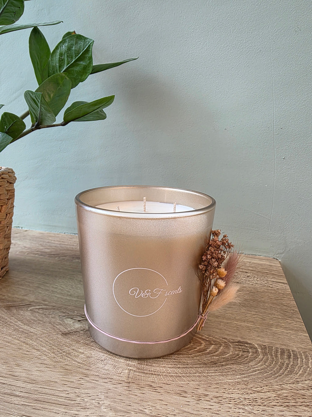 V&F Scents Geurkaars Sandalwood & Amber – XL | 3 Lonten
